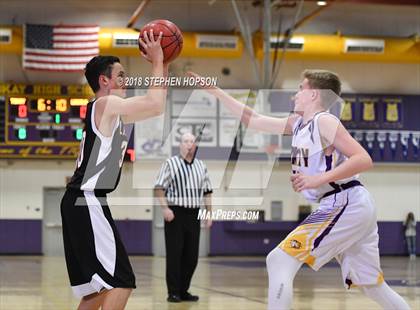 Thumbnail 2 in Lincoln @ Tokay photogallery.