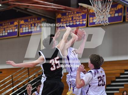 Thumbnail 3 in Lincoln @ Tokay photogallery.