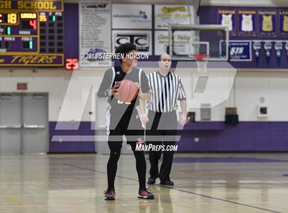 Thumbnail 3 in Lincoln @ Tokay photogallery.