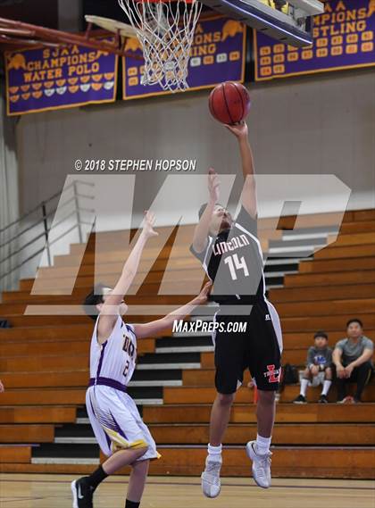 Thumbnail 3 in Lincoln @ Tokay photogallery.