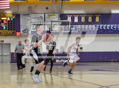 Thumbnail 3 in Lincoln @ Tokay photogallery.