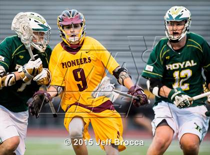 Thumbnail 3 in Royal @ Simi Valley photogallery.