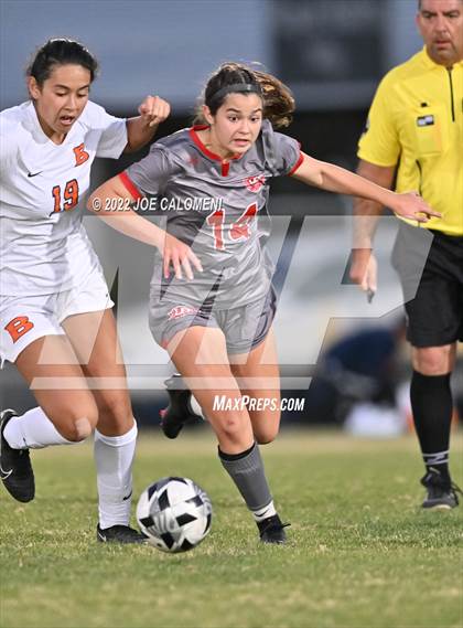 Thumbnail 2 in Lee vs Brandeis photogallery.