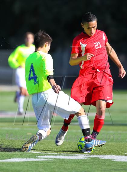 Thumbnail 1 in Capital Christian vs. Gustine (CIF SJS D6 Final) photogallery.