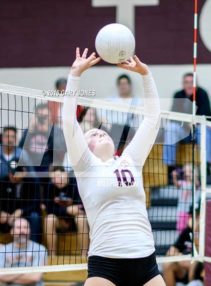 Thumbnail 3 in St. Francis vs. Whitney (CIF SJS D2 Semifinal) photogallery.