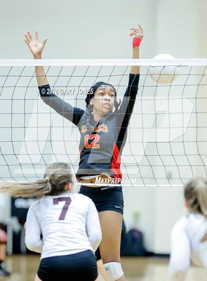 Thumbnail 2 in St. Francis vs. Whitney (CIF SJS D2 Semifinal) photogallery.