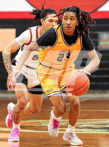 Thumbnail 2 in McCracken County vs. Archbishop Alter photogallery.