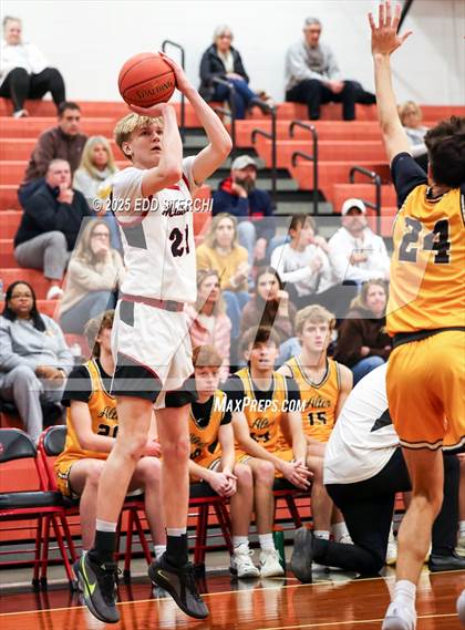 Thumbnail 2 in McCracken County vs. Archbishop Alter photogallery.