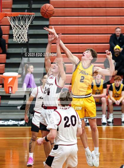 Thumbnail 2 in McCracken County vs. Archbishop Alter photogallery.