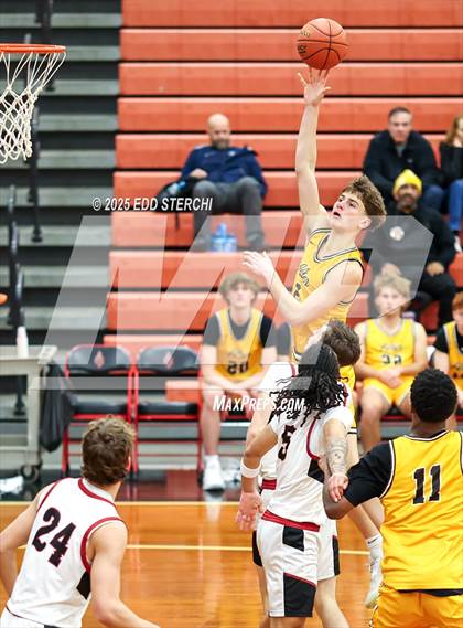 Thumbnail 2 in McCracken County vs. Archbishop Alter photogallery.