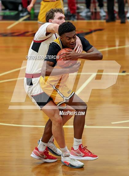 Thumbnail 2 in McCracken County vs. Archbishop Alter photogallery.