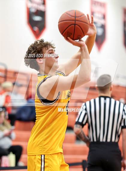 Thumbnail 2 in McCracken County vs. Archbishop Alter photogallery.