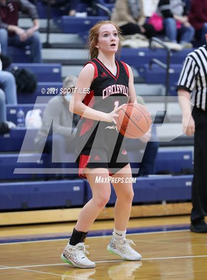 Thumbnail 2 in Circleville vs Vinton County (OHSAA D2 District Final) photogallery.