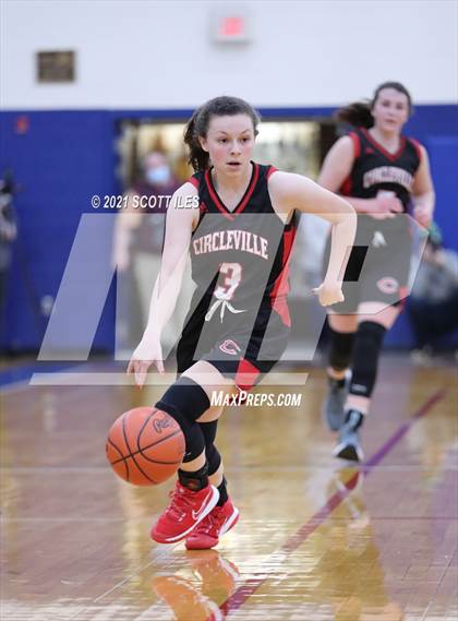 Thumbnail 1 in Circleville vs Vinton County (OHSAA D2 District Final) photogallery.