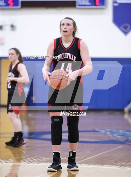 Thumbnail 3 in Circleville vs Vinton County (OHSAA D2 District Final) photogallery.