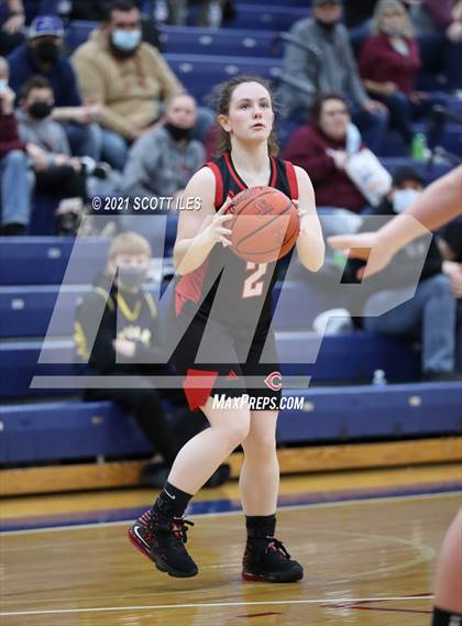 Thumbnail 3 in Circleville vs Vinton County (OHSAA D2 District Final) photogallery.