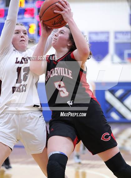 Thumbnail 1 in Circleville vs Vinton County (OHSAA D2 District Final) photogallery.