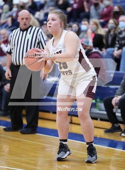 Thumbnail 1 in Circleville vs Vinton County (OHSAA D2 District Final) photogallery.
