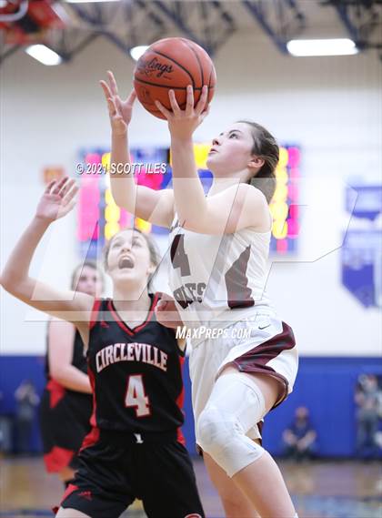 Thumbnail 1 in Circleville vs Vinton County (OHSAA D2 District Final) photogallery.