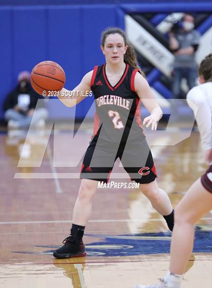 Thumbnail 3 in Circleville vs Vinton County (OHSAA D2 District Final) photogallery.
