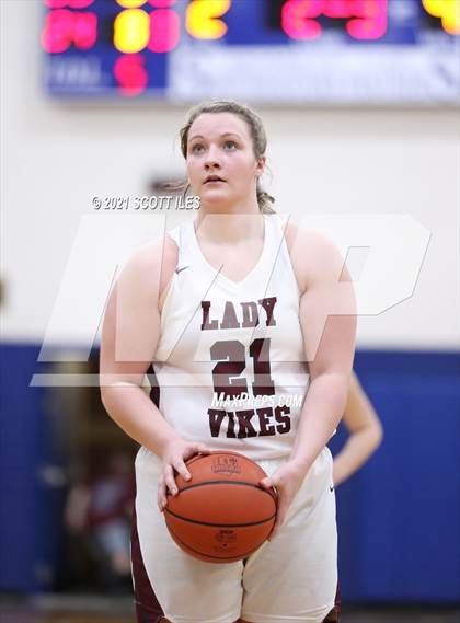 Thumbnail 2 in Circleville vs Vinton County (OHSAA D2 District Final) photogallery.