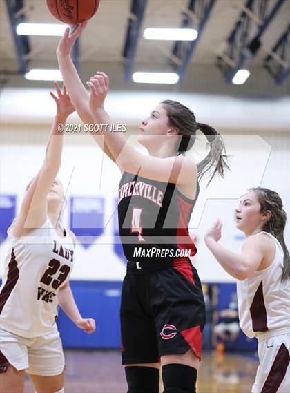 Thumbnail 1 in Circleville vs Vinton County (OHSAA D2 District Final) photogallery.