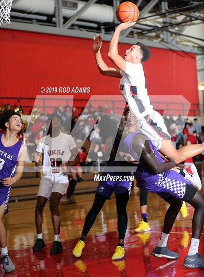 Thumbnail 3 in Omaha Central @ Lincoln High photogallery.