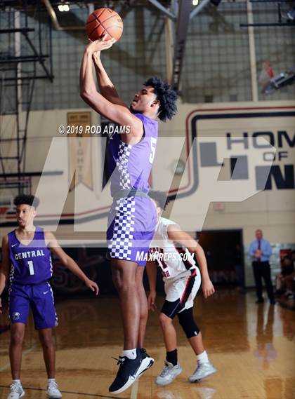 Thumbnail 3 in Omaha Central @ Lincoln High photogallery.