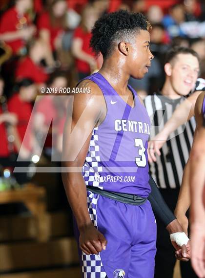 Thumbnail 2 in Omaha Central @ Lincoln High photogallery.