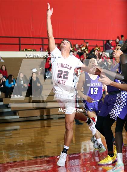 Thumbnail 2 in Omaha Central @ Lincoln High photogallery.