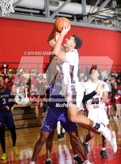 Thumbnail 3 in Omaha Central @ Lincoln High photogallery.