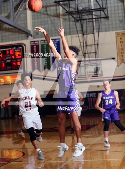 Thumbnail 2 in Omaha Central @ Lincoln High photogallery.