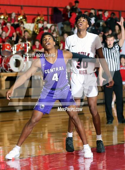 Thumbnail 1 in Omaha Central @ Lincoln High photogallery.