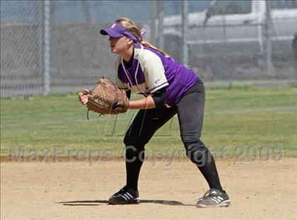 Thumbnail 2 in Los Angeles Baptist vs. Lincoln (Valley Classic) photogallery.