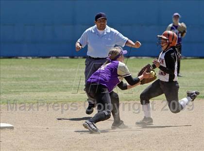 Thumbnail 3 in Los Angeles Baptist vs. Lincoln (Valley Classic) photogallery.