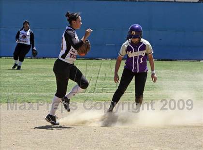 Thumbnail 1 in Los Angeles Baptist vs. Lincoln (Valley Classic) photogallery.