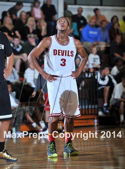 Thumbnail 2 in San Diego Senior All-Star Game (Boys) photogallery.