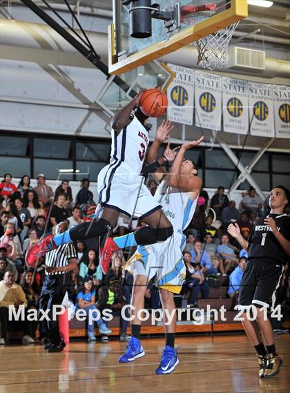 Thumbnail 3 in San Diego Senior All-Star Game (Boys) photogallery.