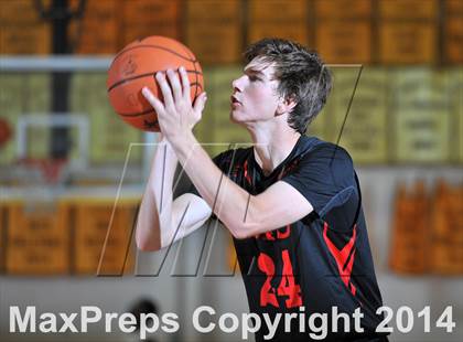 Thumbnail 3 in San Diego Senior All-Star Game (Boys) photogallery.