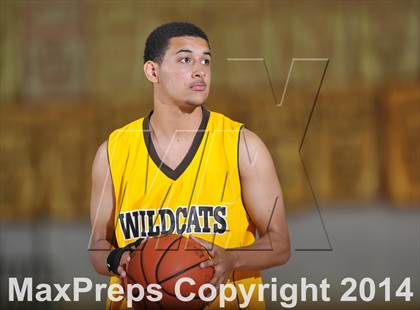 Thumbnail 2 in San Diego Senior All-Star Game (Boys) photogallery.