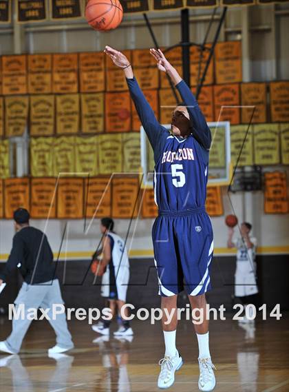 Thumbnail 2 in San Diego Senior All-Star Game (Boys) photogallery.