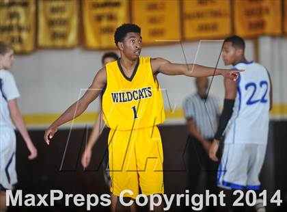 Thumbnail 3 in San Diego Senior All-Star Game (Boys) photogallery.