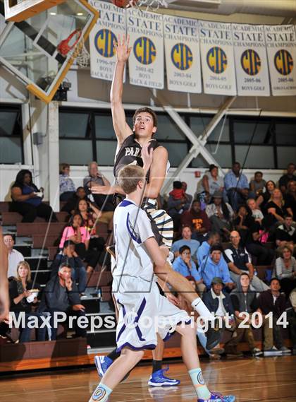 Thumbnail 2 in San Diego Senior All-Star Game (Boys) photogallery.