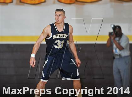 Thumbnail 3 in San Diego Senior All-Star Game (Boys) photogallery.
