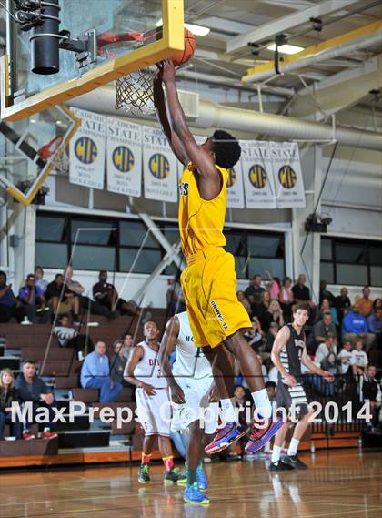 Thumbnail 3 in San Diego Senior All-Star Game (Boys) photogallery.