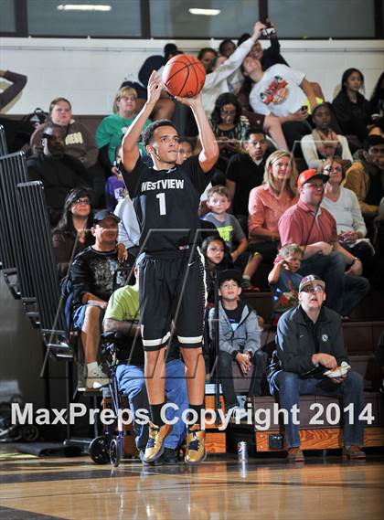 Thumbnail 3 in San Diego Senior All-Star Game (Boys) photogallery.
