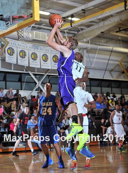 Thumbnail 3 in San Diego Senior All-Star Game (Boys) photogallery.