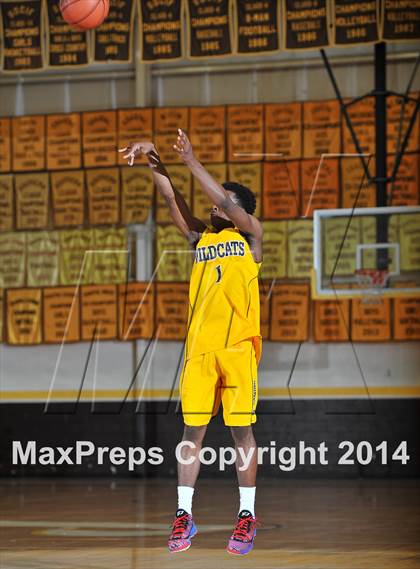 Thumbnail 2 in San Diego Senior All-Star Game (Boys) photogallery.