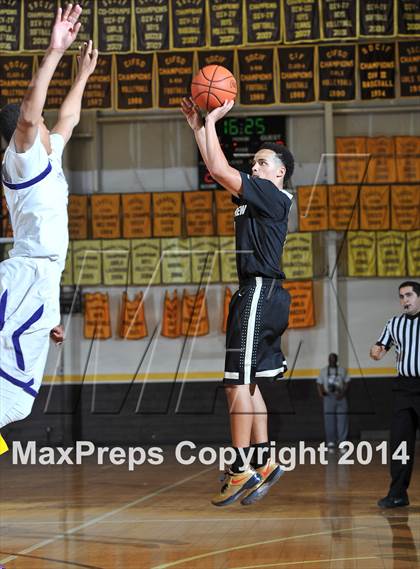 Thumbnail 2 in San Diego Senior All-Star Game (Boys) photogallery.