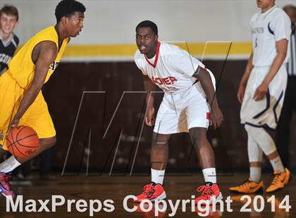 Thumbnail 2 in San Diego Senior All-Star Game (Boys) photogallery.